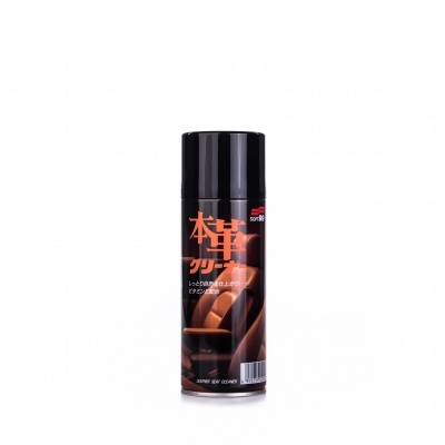 Spray de limpeza para estofos em couro em embalagem preta