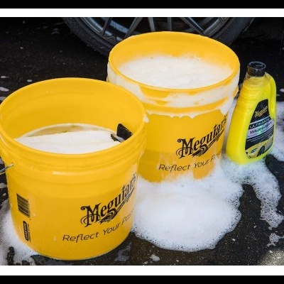 Meguiars&#x20;Ultimate&#x20;Wash&#x20;&amp;&#x20;Wax&#x20;shampoo