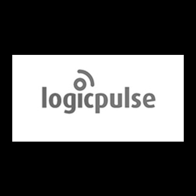 Logótipo 'logicpulse' cinza com símbolo circular e ondas