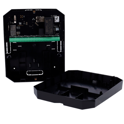 Caixa eletrónica preta aberta com placa de circuito visível