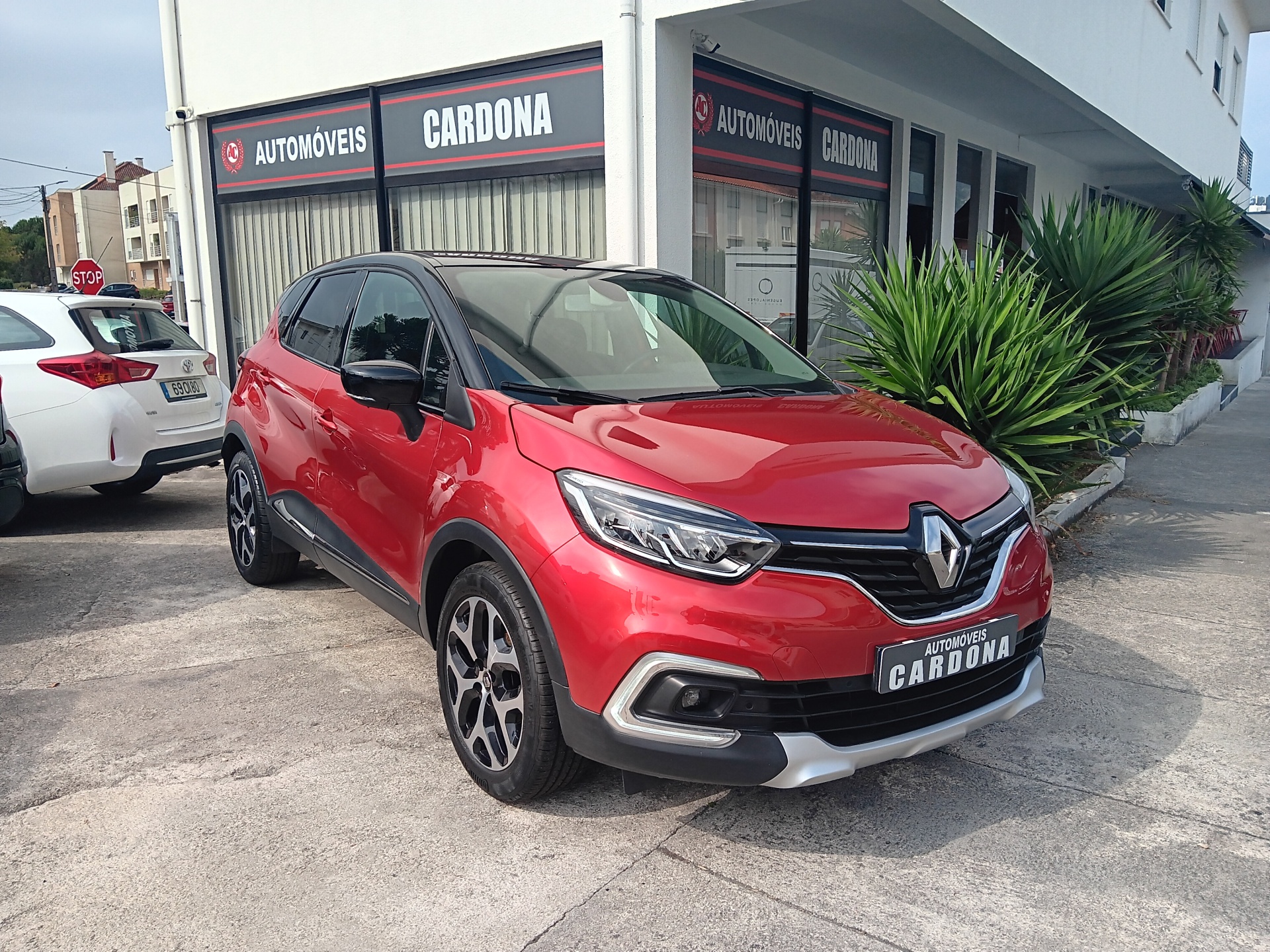 Renault Captur Exclusive 0.9 TCe 90cv Renault Captur Exclusive 0.9 TCe 90cv
