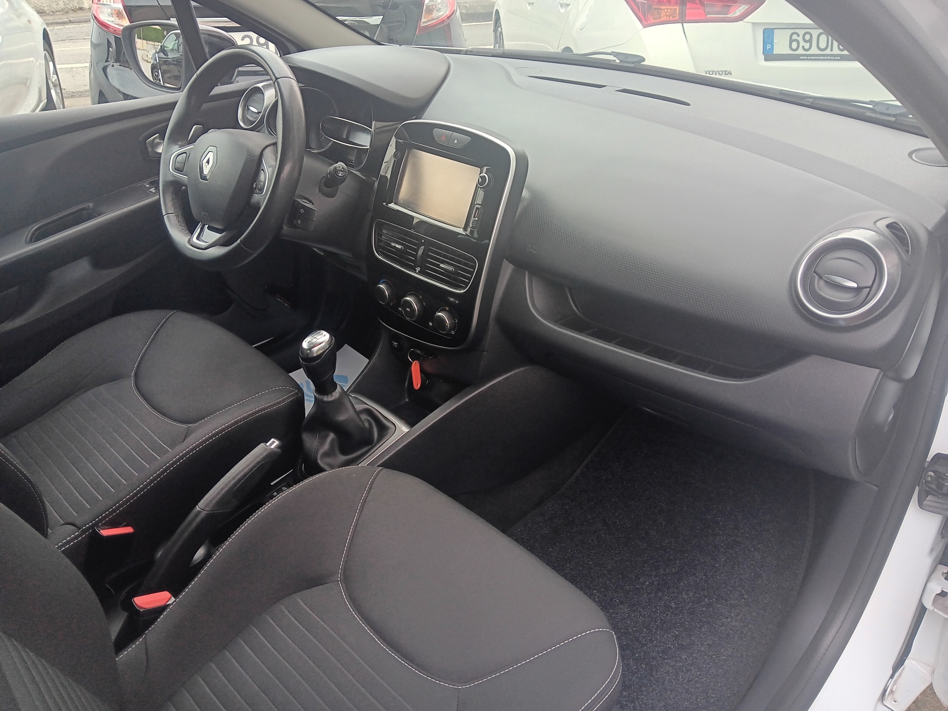 Renault Clio Limited 0.9 TCe 90cv Renault Clio Limited 0.9 TCe 90cv