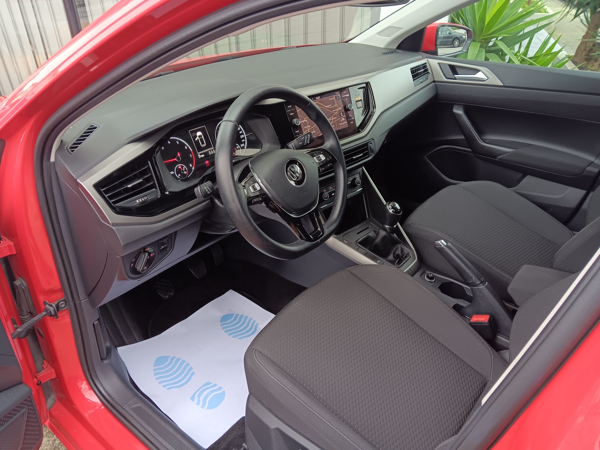 Volkswagen Polo Confortline 1.0 TSi 95cv Volkswagen Polo Confortline 1.0 TSi 95cv