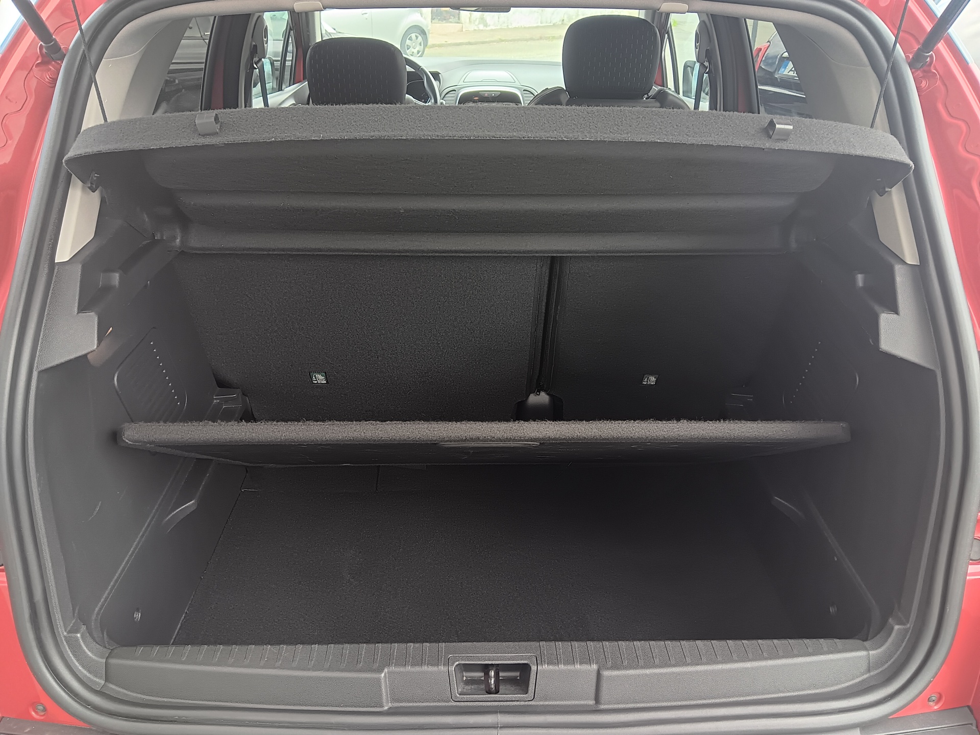 Renault Captur Exclusive 0.9 TCe 90cv Renault Captur Exclusive 0.9 TCe 90cv