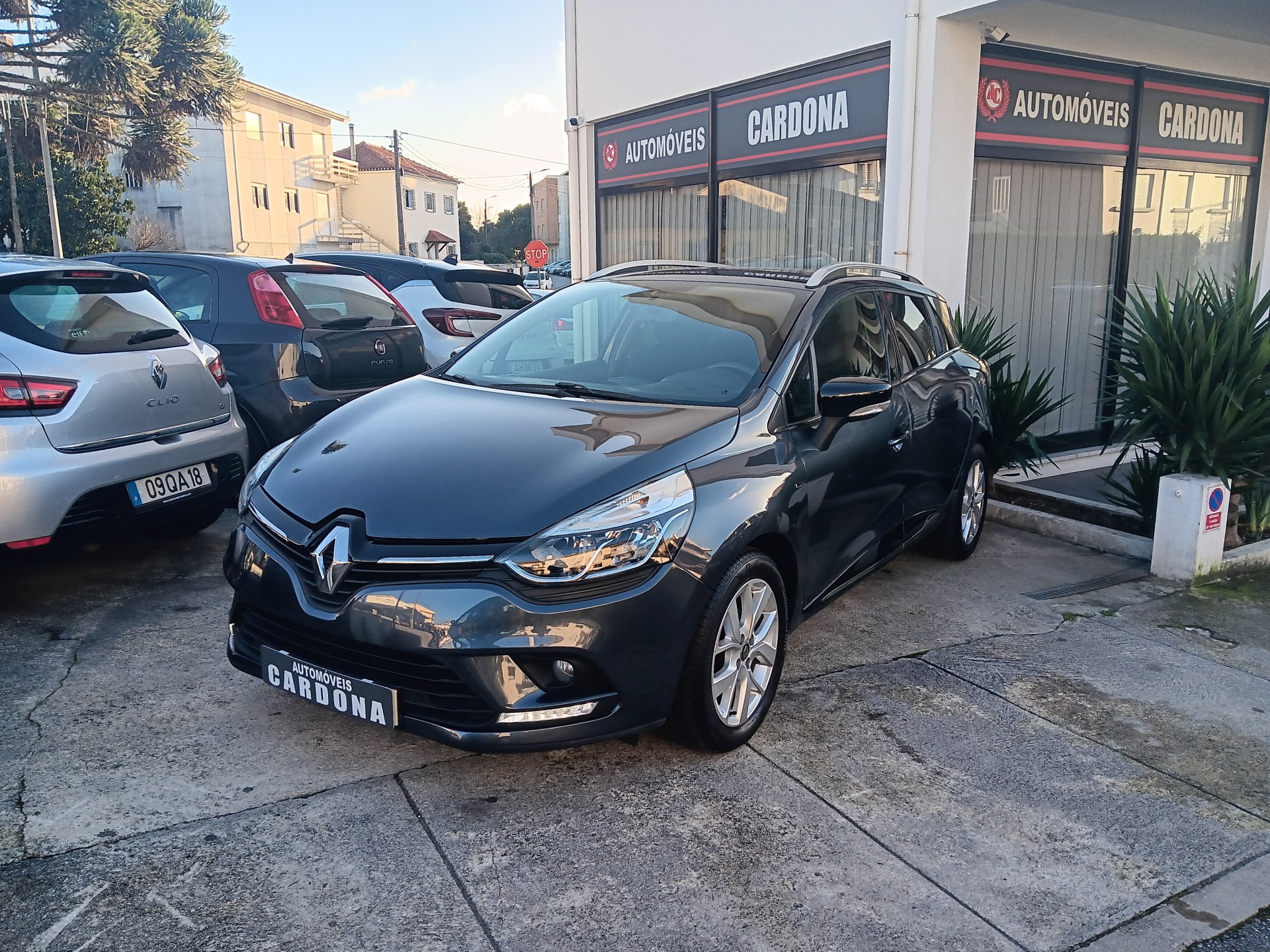 Renault Clio Sport Tourer Limited 0.9 TCE 90cv Renault Clio Sport Tourer Limited 0.9 TCE 90cv