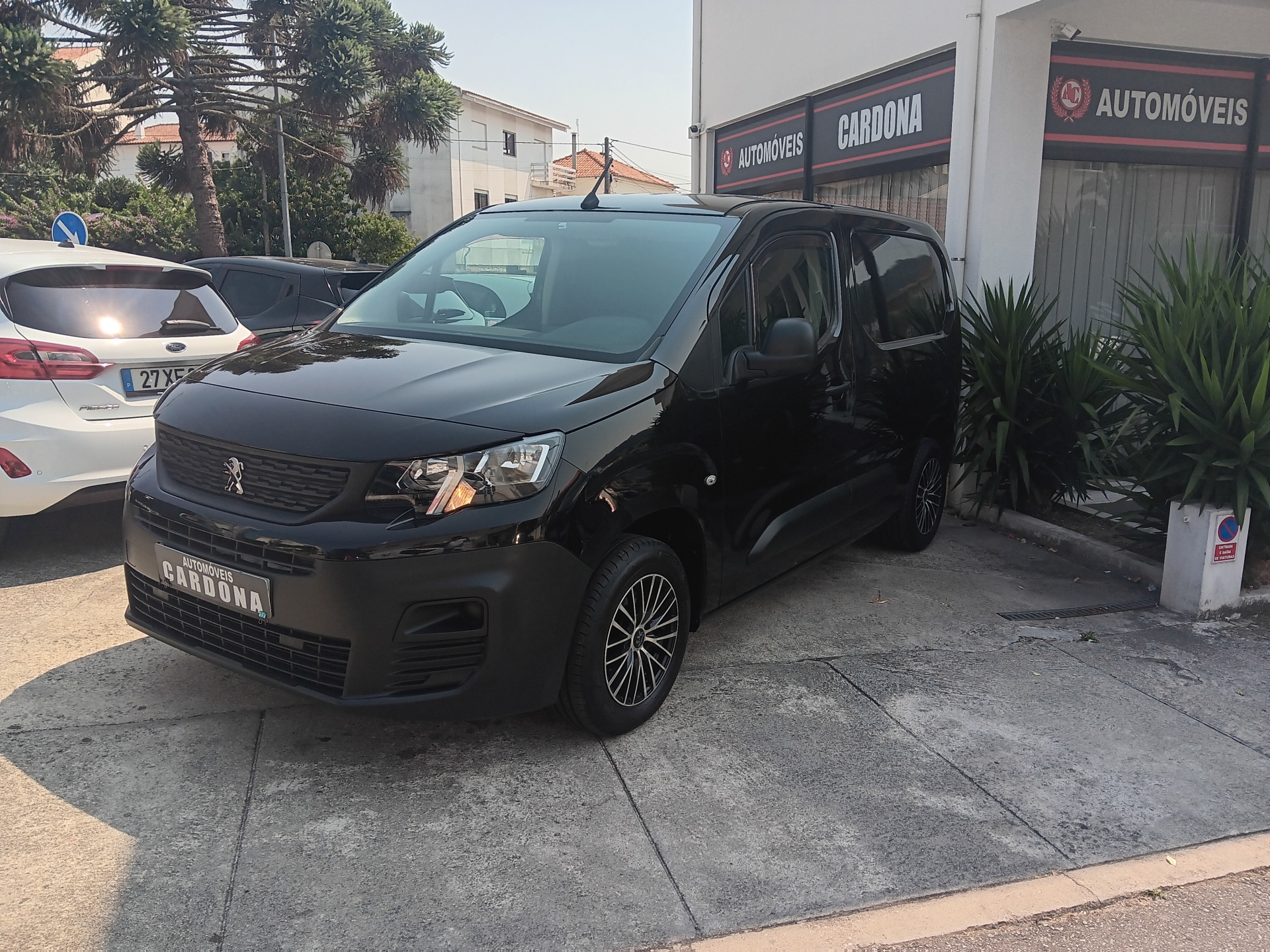 Peugeot Partner L1 Pro 1.6 BlueHDi 100cv Peugeot Partner L1 Pro 1.6 BlueHDi 100cv