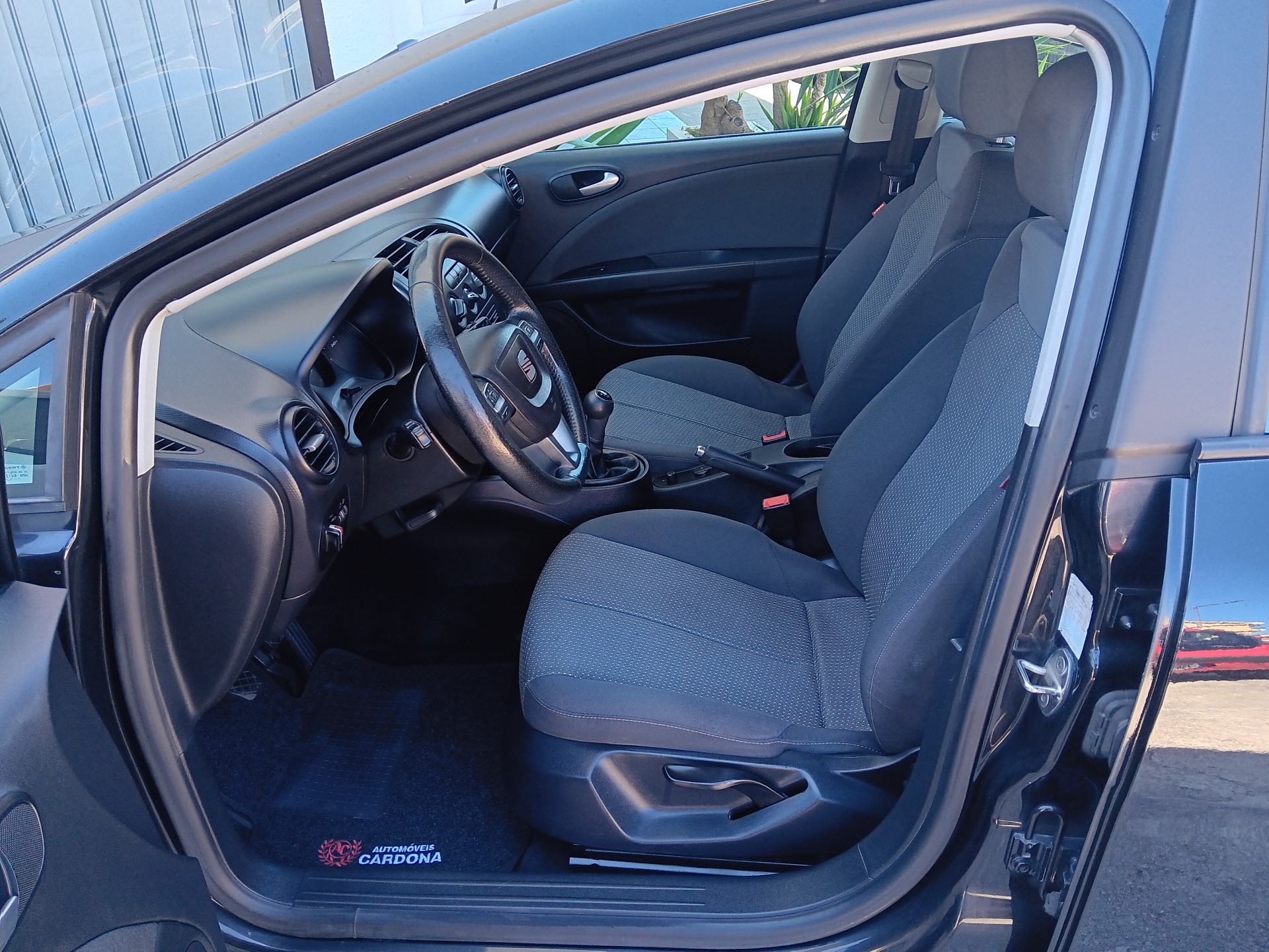 Seat Leon 1.6 TDi 105cv Seat Leon 1.6 TDi 105cv