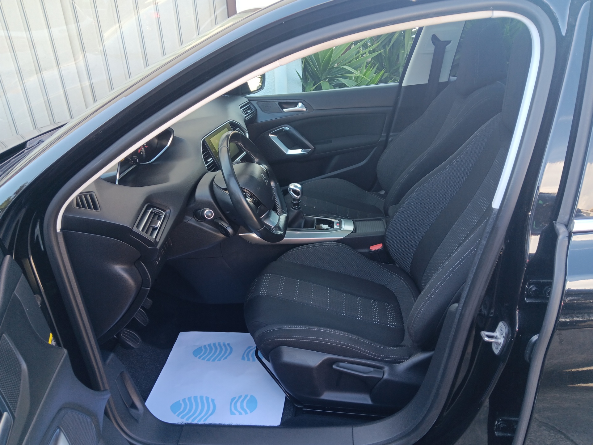 Peugeot 308 Sw Allure 1.6 e-HDi 115cv Peugeot 308 Sw Allure 1.6 e-HDi 115cv