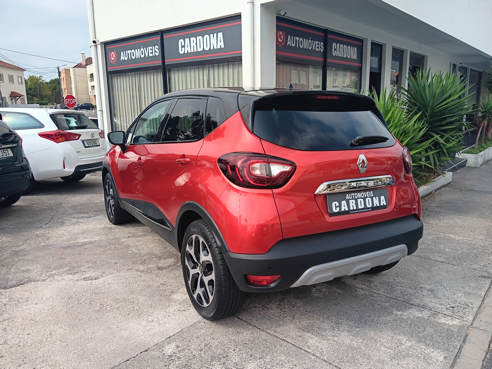 Renault Captur Exclusive 0.9 TCe 90cv Renault Captur Exclusive 0.9 TCe 90cv