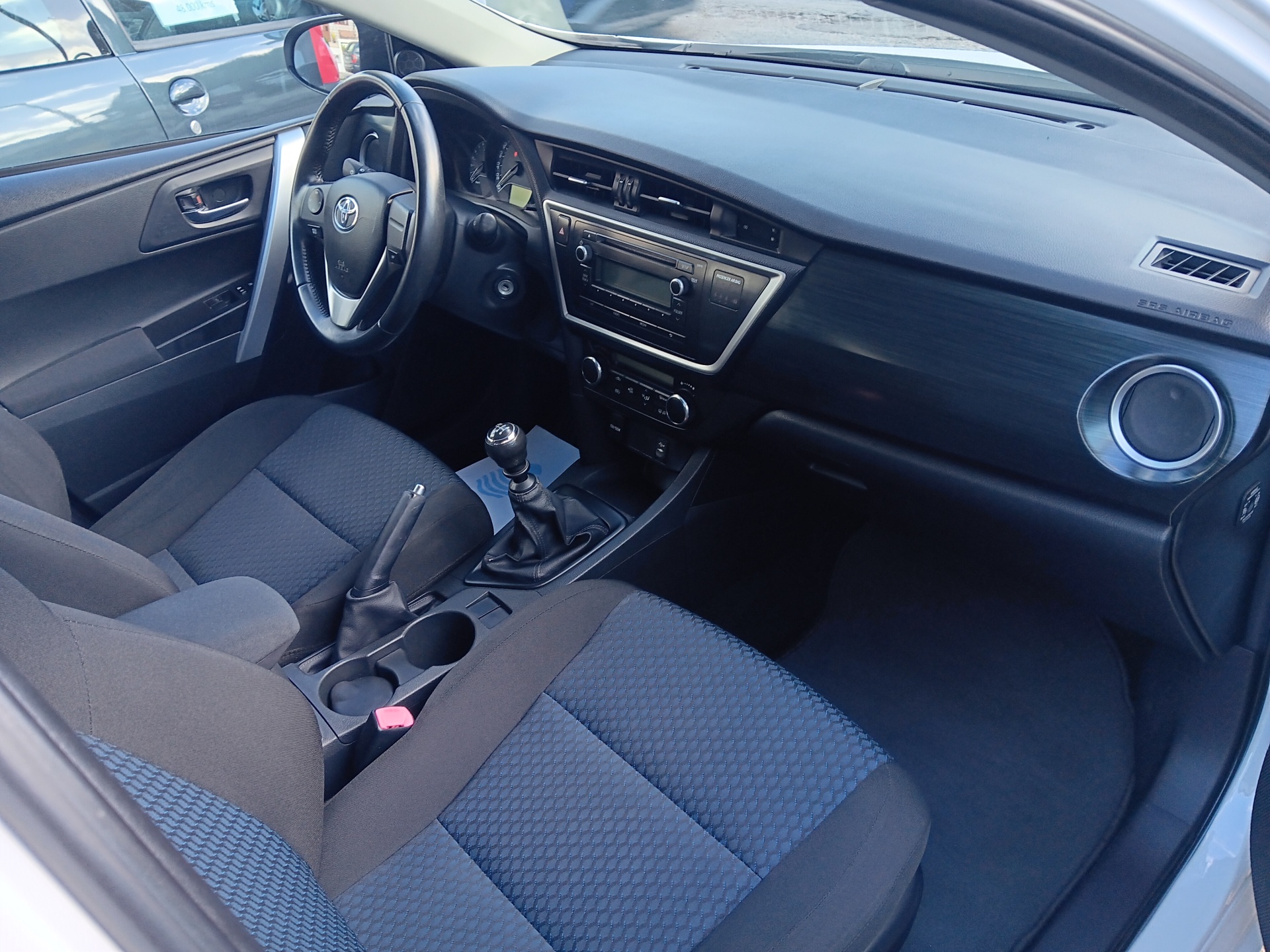 Toyota Auris Touring Sports 1.33 VVT-i 100cv Toyota Auris Touring Sports 1.33 VVT-i 100cv