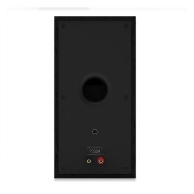 Painel traseiro de coluna de som preta com entradas de áudio e orifício circular