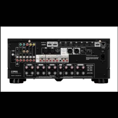 Amplificador de áudio Yamaha RX-A3040 com conexões variadas no painel traseiro