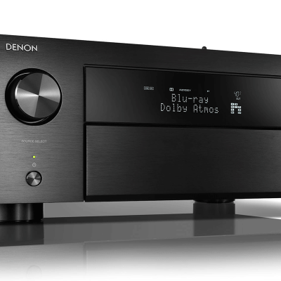 Receptor áudio e vídeo Denon branco com ecrã digital