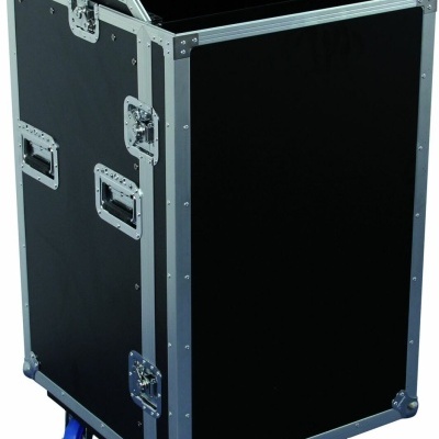 Estojo de transporte preto com acabamentos metálicos e rodas azuis