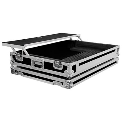 Mala rígida preta com interior acolchoado e estrutura metálica prateada