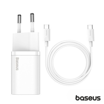 Carregador Baseus branco com cabo USB-C e plugue europeu