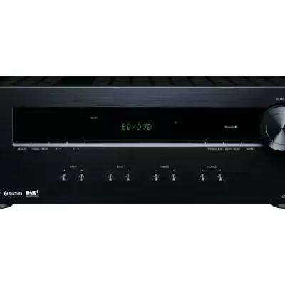Amplificador Onkyo TX-8220 preto com display digital e controlo de volume