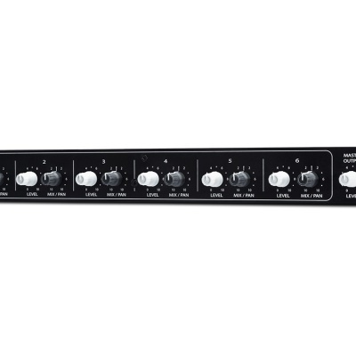 Processador de áudio Rane exciter 32-bit preto com botões brancos e LEDs