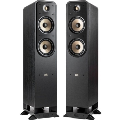 Colunas de som altas pretas com três altifalantes e acabamento em madeira