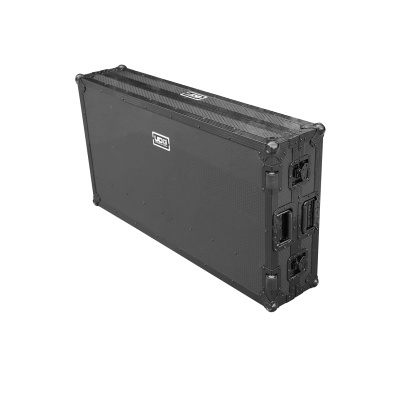 Mala de transporte preta com etiqueta UDG e cantos reforçados