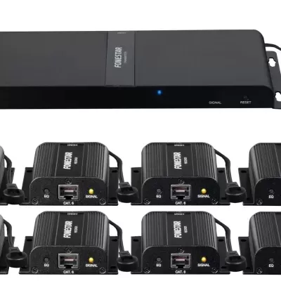 Conjunto de equipamento eletrónico preto com dispositivo principal e oito dispositivos menores com cabos.