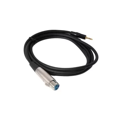 Cabo áudio preto com conector XLR prateado e jack 3,5 mm