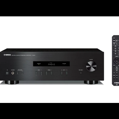 Amplificador estéreo Yamaha A-S201 preto com comando remoto preto.