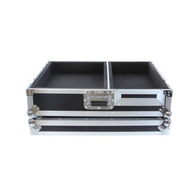 Mala de transporte preta com estrutura metálica prateada e duas divisórias internas