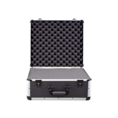 Mala preta rígida aberta com interior acolchoado preto