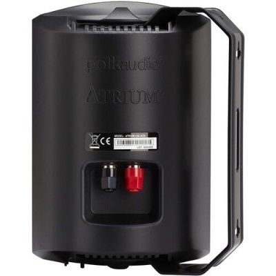Coluna de som preta Polk Audio ATRIUM2 com suporte metálico lateral e conexões vermelha e preta