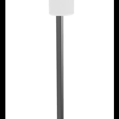 Candeeiro de pé com base e haste preta e cúpula branca cilíndrica