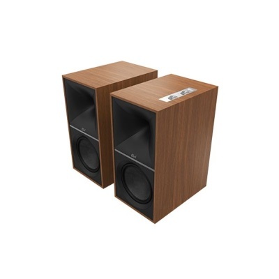 Par de colunas de madeira castanha com altifalantes frontais pretos