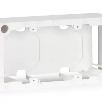 Caixa elétrica de montagem embutida branca retangular em plástico