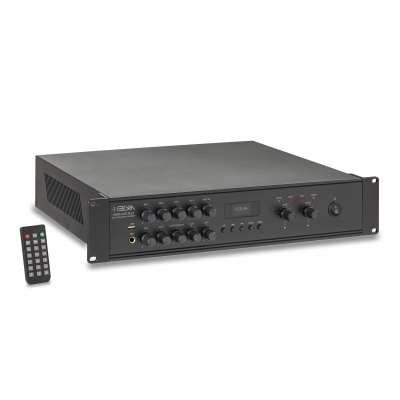 Amplificador de som preto tipo rack com botões e ecrã digital e telecomando
