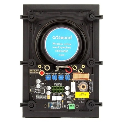 Coluna de parede ArSound com cone preto e placa eletrónica visível