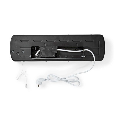 Painel elétrico retangular preto com cabos brancos