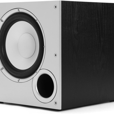 Subwoofer caixa branca com cone de alto-falante preto e lateral em madeira preta