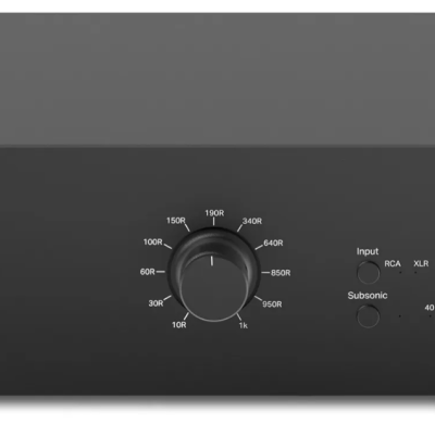 Amplificador Phono Box DS3 B preto com botões e indicadores de controlo