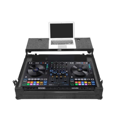 Equipamento de DJ Rane Serato com computador portátil prateado