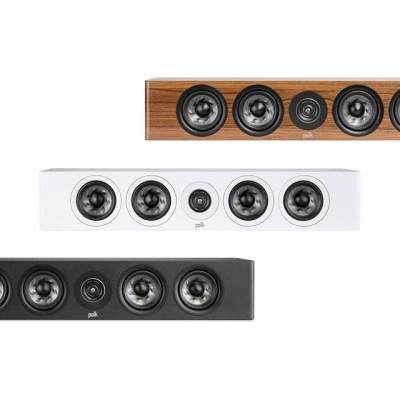Tres colunas de som Polk Audio em madeira, branca e preta