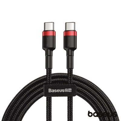 Cabo USB-C preto com conectores vermelhos e pretos e etiqueta Baseus