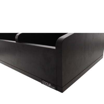 Base preta com etiqueta 'FONOVA HIFI' em fundo branco