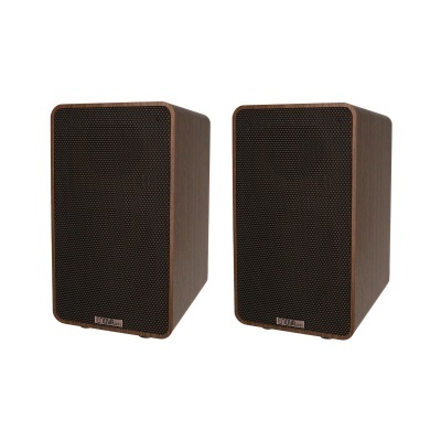 Par de colunas acústicas de madeira castanho escuro com frente preta em malha.