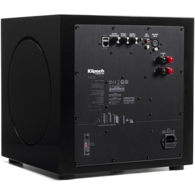 Subwoofer Klipsch preto com painel traseiro de controle e conexões