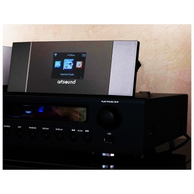 Aparelho musical ARTSOUND com ecrã digital e botões