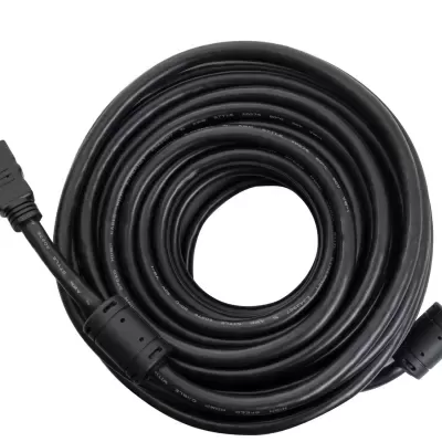 Cabo HDMI preto enrolado, com conectores em ambos os lados e filtros de ferrite