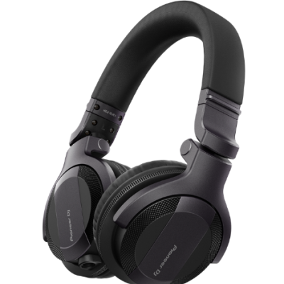 Headphones preto e cinza escuro Pioneer DJ ao redor das orelhas