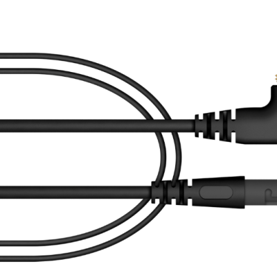 Cabo de áudio preto com dois conetores jack de diferentes tamanhos e formatos
