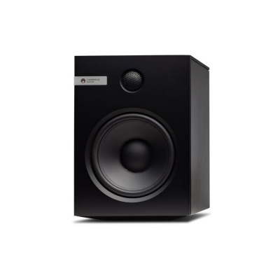 Coluna de áudio preta com tweeter pequeno e volume grande