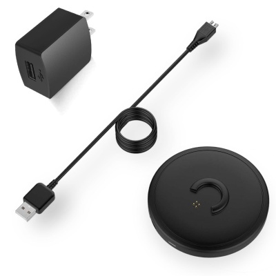 Carregador sem fios preto com cabo USB e adaptador de parede USB